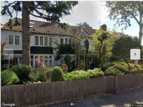 Spacious, Parkside 3.5bed house, Great London access!